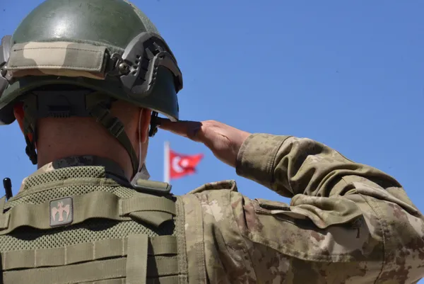 agri-dogubayazitta-hudut-kartallari-ramazan-bayraminda-da-724-nobette-1620975866277.jpg Ağrı Doğubayazıt'ta hudut kartalları Ramazan Bayramı'nda da 7/24 nöbette-8