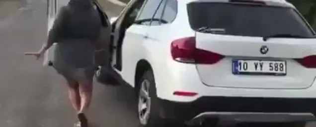 Hülya Avşar da o akıma uydu!