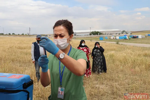 SON DAKİKA: Ankara Polatlı'da çiftçilerin Kovid-19 (koronavirüs) aşısı tarlada yapıldı - 21