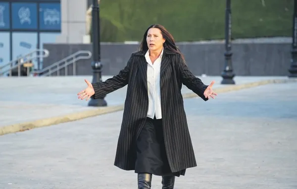 pestetik-1700091765812.jpeg Adriana Lima'nın estetikli hali pes dedirtti! Gören tanıyamadı-5