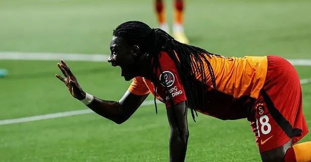 Gomis hem performansı hem de çalışkanlığı ile gençlere taş çıkarıyor