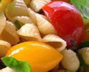 Sebzeli Makarna Salatası Tarifi