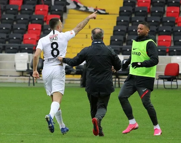 Fenerbahçe'de Szalai stopere geçiyor (Yurttan ve dünyadan spor gündemi)-4
