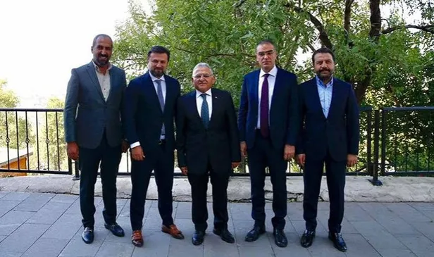 Son dakika haberi: Kayserispor teknik direktörlük koltuğuna Bülent Uygun'u getirdi-1