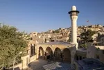 6 Şubat depremlerinde hasar gören iki tarihi cami yeniden ayağa kaldırıldı: Mevlid Kandili’nde kapılarını açıyor