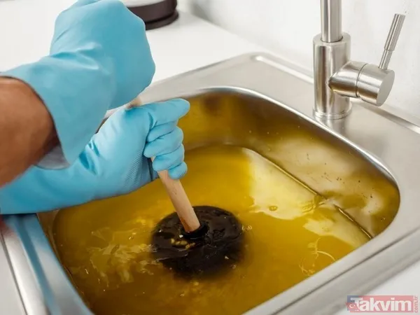 Bunun Yanı Sıra, Ustaların Tıkalı Giderleri Tamir Etmek Ve Açmak İçin Talep Ettikleri Yüksek Fiyatlar Nedeniyle Birçok Kişi Evde Kendi Çözüm Yollarını Arıyor.