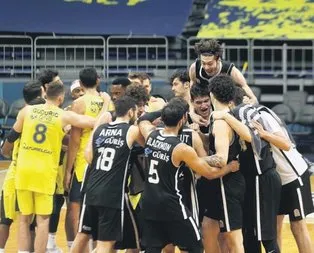 Beşiktaş derbide Fener’i yıktı