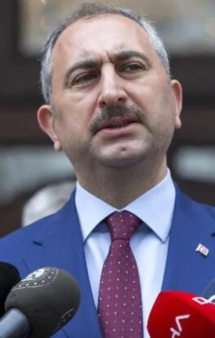 Son dakika: Adalet Bakanı Gül: Çok zaruri olmadıkça adliyeye gitmenize gerek yok