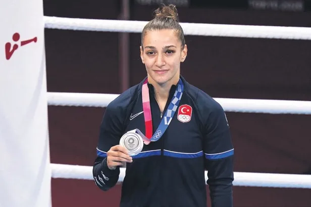 busenaz-ne-kadar-gurur-duysak-az-surmeneli-ve-cakiroglu-turkiyeyi-ayaga-kaldirdi-1628378669941.jpeg Busenaz ne kadar gurur duysak az! Sürmeneli ve Çakıroğlu Türkiye'yi ayağa kaldırdı-3