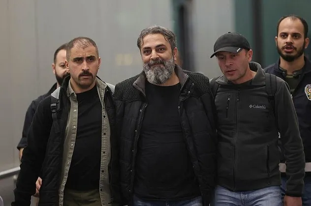 Arnavutluk'ta yakalanan Salih Akkurt Türkiye'ye getirildi: Kırmızı bültenle aranıyordu!