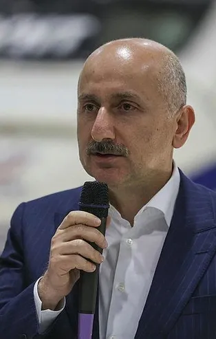 Son dakika: Bakan Karaismailoğlu'ndan Karadeniz'de bekleyen 22 gemimize ilişkin açıklama