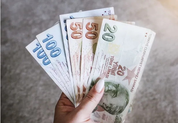 2022-ogretmen-ve-polis-maas-farklari-ne-zaman-yatacak-memur-15-gunluk-zam-farki-yatti-mi-1642575140693.jpg Öğretmen ve polis maaş ödeme günü! Memur 15 günlük zam farkı yattı mı? 2022 öğretmen ve polis maaş farkları ne zaman yatacak?-3