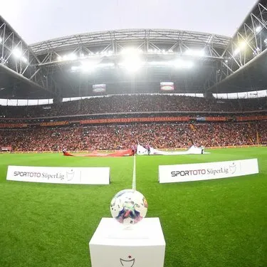 Galatasaray Fenerbahçe derbisi için seyirci kararı!