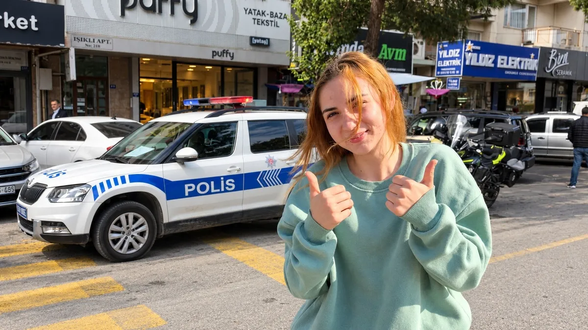 Uzaklaştırma kararı aldırdığı eski erkek arkadaşı tarafından vurulan Kumsal Kayan hayatını kaybetti
