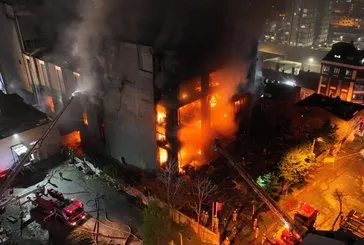 AKİT gazetesinin de bulunduğu binada yangın!