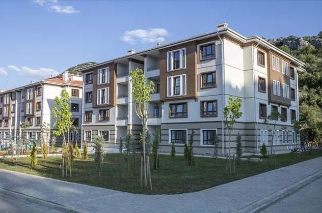 TOKİ açık satış yöntemiyle yüzlerce ucuz konut satıyor! 150 bin liradan ucuz TOKİ evleri