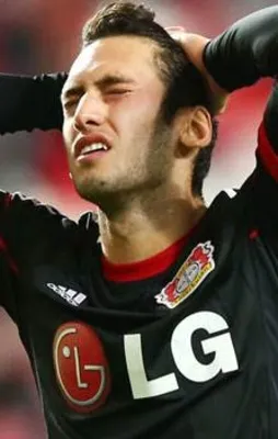 Hakan Çalhanoğlu'na 4 ay men cezası