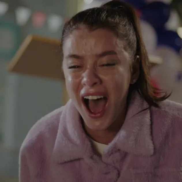 Ateş Kuşları 35. bölüme damga vuran sahne! "Barbar bırakma beni..."