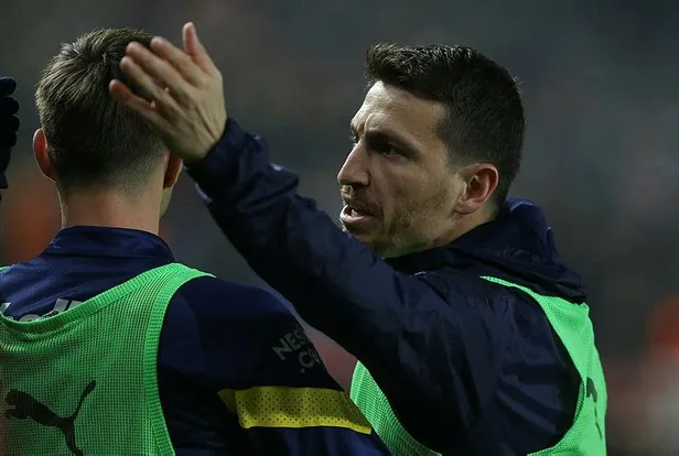 1671927254269.jpeg Trabzonspor karşısında 10 kişi kalan Fenerbahçe daha fazla direnemedi-8