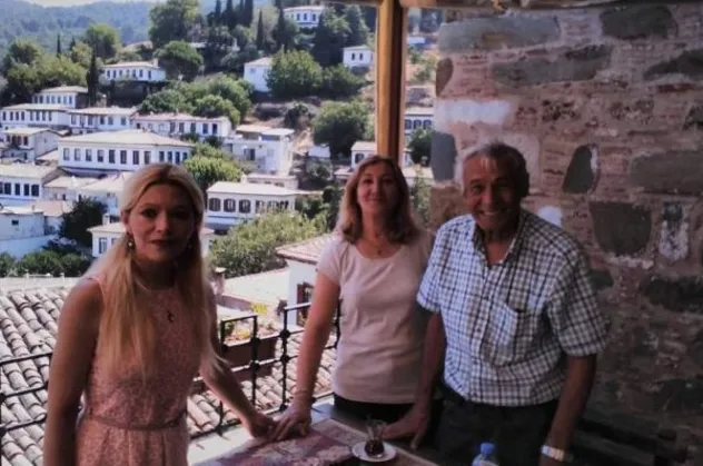 3 katlı villada kan donduran cinayetler! Anne baba ve ablasını pompalı tüfekle öldürüp intihar etti