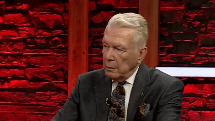 CHP yandaşı Uğur Dündar muhalefete patladı: Batsın sizin bu koltuk sevdanız kardeşim!