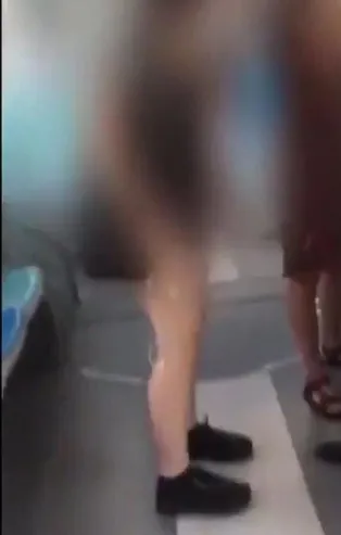 Son dakika: İzmir Karşıyaka'da tramvayı karıştıran cinsel taciz iddiası: Al çekmişsin işte!