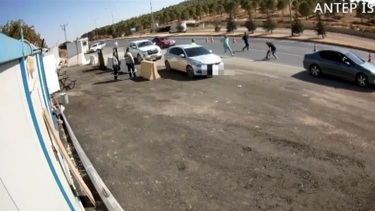 Kahramanmaraş'ta uyuşturucu kuryesi avukat polise çarpıp kaçtı!