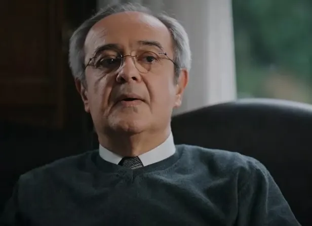 nalanin-siginacak-tek-limaniydi-yuzlesemeden-cenazesi-kalkti-camdaki-kizdan-ayrilan-unlu-oyuncu-o-diziyle-anla-1657977333249.jpeg Yüzleşemeden cenazesi kalktı! Nalan'ın sığınacak tek limanıydı! Camdaki Kız'dan ayrılan ünlü oyuncu o diziyle anlaştı! Şerif Erol...-3