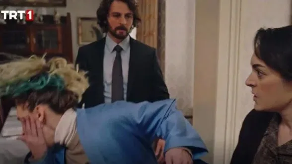 Masumlar Apartmanı biletini çat diye kesti diziden ayrıldı! TRT 1'de bu vedayı kimse beklemiyordu kimse ne oluğunu anlamadı-6