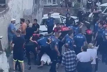 Beyoğlu’nda polisten kaçan motosikletli mahallede saklandı! Ortalık birbirine girdi