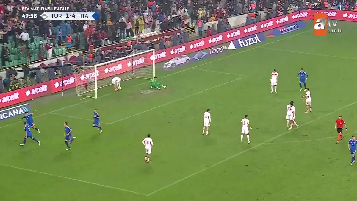 Türkiye 1-4 İtalya | GOL: Francesco Pio Esposito