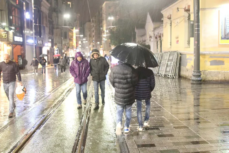 Meteoroloji'den sağanak yağış uyarısı! İstanbul'da bugün hava nasıl olacak? 15 Mart 2019 hava durumu - 2