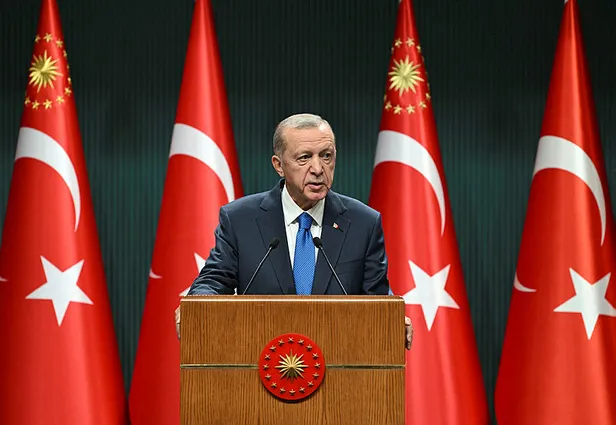 kabine-toplantisi-ne-zaman-bugun-mu-yapilacak-23-ekim-kabine-toplantisi-var-mi-masadaki-konular-ne-evlilik-kre-1698040482701.jpg Kabine toplantısı ne zaman, bugün mü yapılacak? 23 Ekim Kabine toplantısı var mı, masadaki konular ne? Evlilik kredisi, ev hanımlarına emeklilik...-2