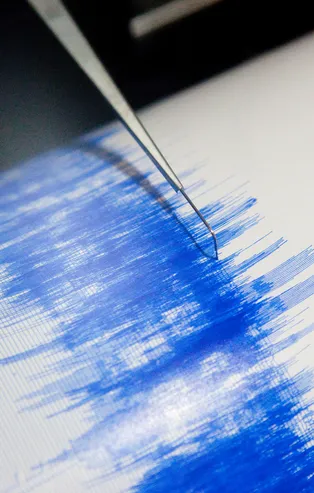 Çin'de şiddetli deprem! Merkez üssü açıklandı