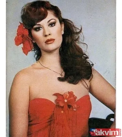 Yeşilçam’ın en güzel kadınlarından Gülşen Bubikoğlu ‘nostalji’ deyip göğüs dekoltesiyle paylaştı! 67’lik Gülşen’in son hali... - 2