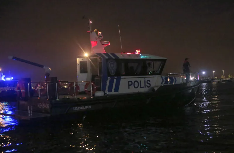 İstanbul'daki akaryakıt çetesini 'evsiz' kılığındaki polis çökertti! - 6