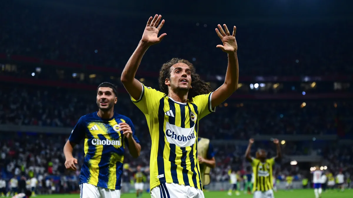 Lyon maçının faturası Fenerbahçe'ye ağır oldu: Guendouzi 2 maç kaçıracak, Greenwood Roma'da oynayabilecek