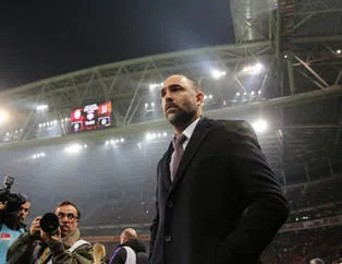 Galatasaray'da Tudor, gidecek isimleri belirledi!