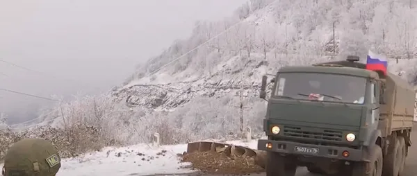 Son dakika: Dağlık Karabağ'da Rus askerinden tepki çeken hareket! Uluslararası hukuku hiçe sayarak Ermenistan'ın...-5