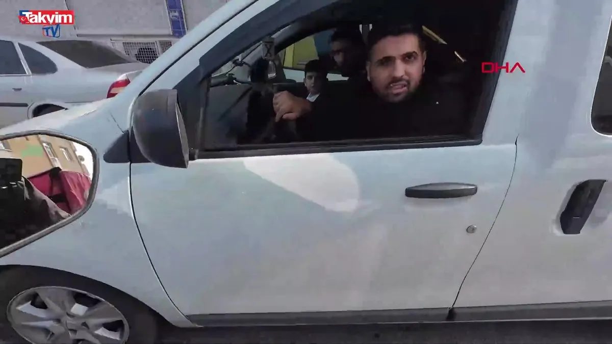 Trafikte keserli saldırı dehşeti kamerada!