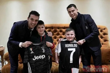 Juventus’un yıldızları Cristiano Ronaldo ve Gianluigi Buffon depremden kurtulan çocukları ziyaret etti