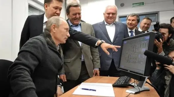 rusya-discorda-uygulamasinin-fisini-cekti-yasalari-ihlal-ediyor-1728403623290.jpeg Rusya, Discord'a uygulamasının fişini çekti: 'Yasaları ihlal ediyor' (AA)