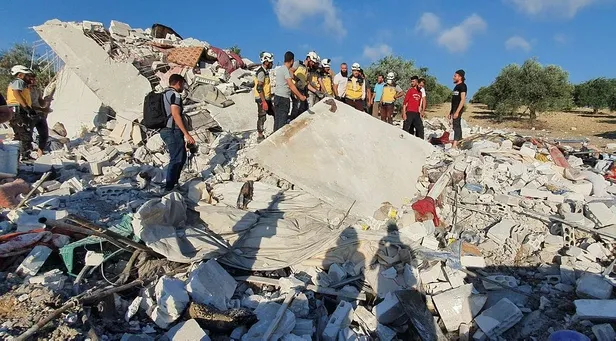 Rusya'dan İdlib'e hava saldırısı: 5'i çocuk 7 sivil öldü!-3