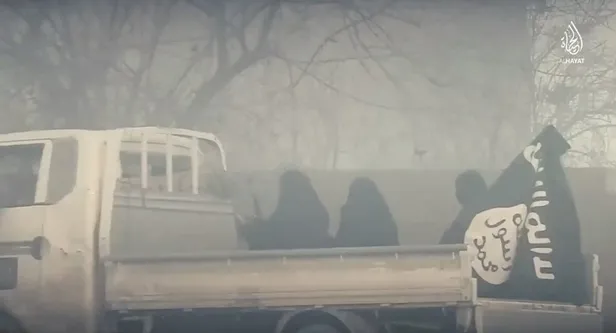 DAEŞ'lı kadın teröristler sahaya çıktı-2