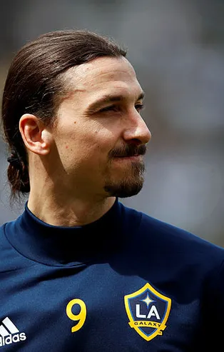 İbrahimovic yeni rotasını açıkladı