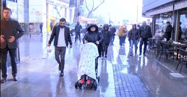 İstanbul'da şiddetli yağış! Şimşekler geceyi aydınlattı