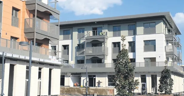 Deprem bölgesinde büyük dönüşüm: 453 bin konut yıl sonuna kadar teslim edilecek! 1.8 milyon kişi yeni yuvasına kavuşacak