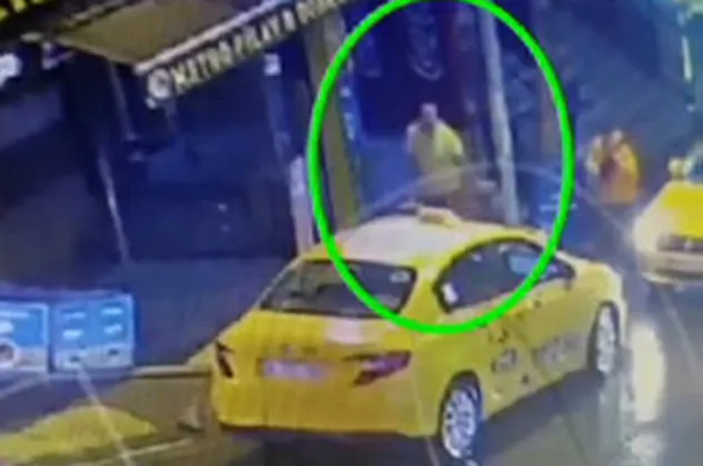 Bayrampaşa'da hırsızlık şüphelisi ev sahibine yakalandıktan sonra böyle kaçtı