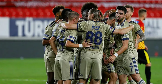 Fenerbahçe'de beklenmedik gelişme! Ayrılık kararını yönetime bildirdi