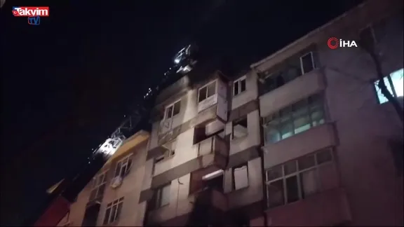 Kartal'da 6 katlı binada korkutan yangın